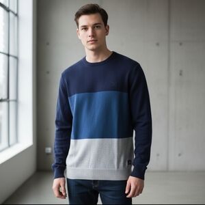 DC Men's Blue and Gray Crewneck Sweater